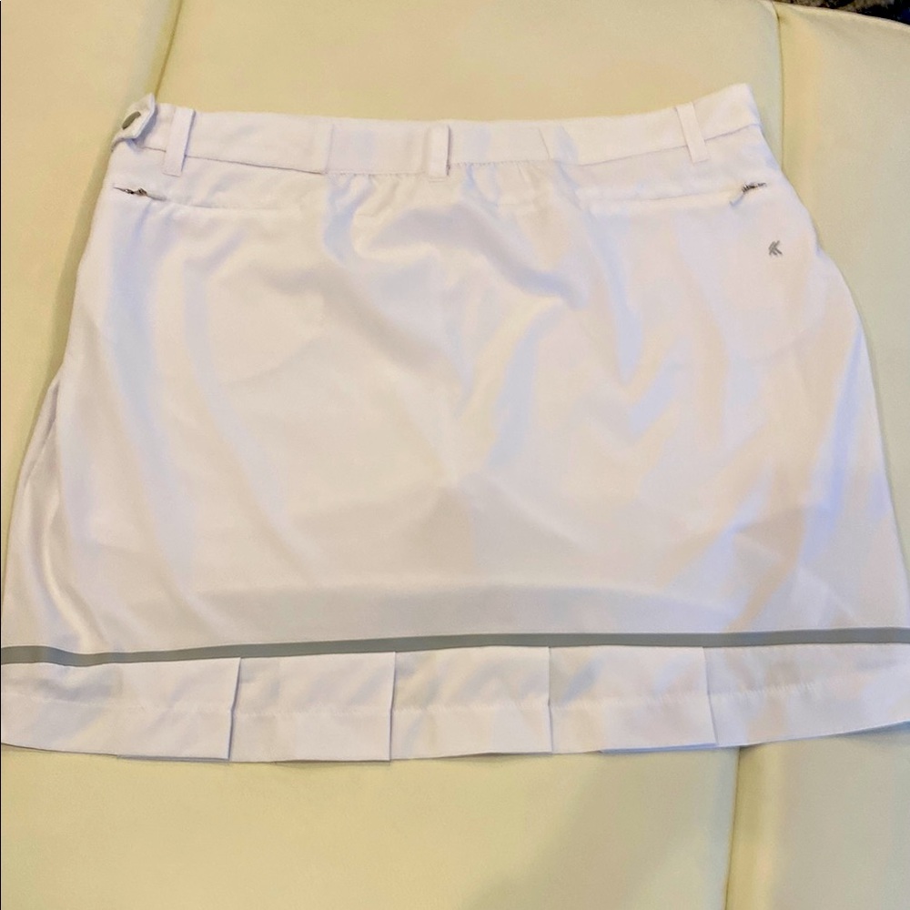 Kyodan White Pleated 18 inch golf skort